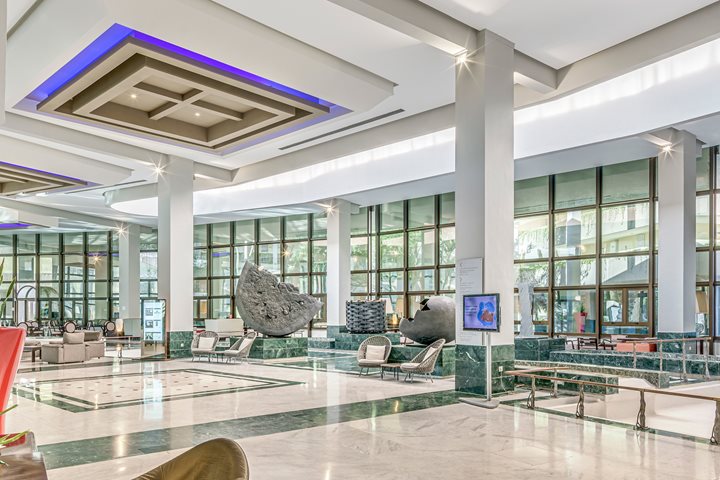 Lobby, Meliá Habana, Havana