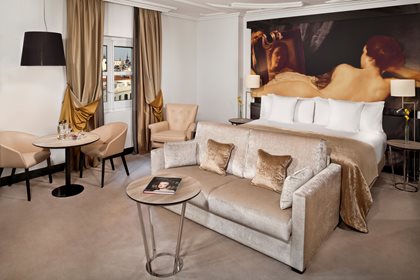 Suite Junior Red Level, Palacio de Los Duques Gran Meliá