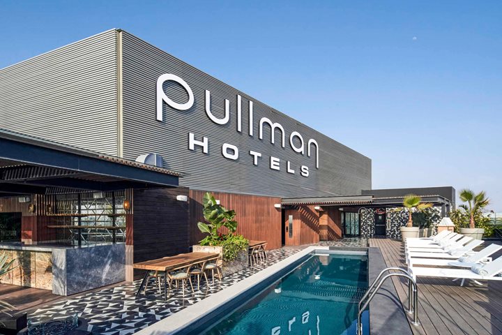 Rooftop pool, Pullman Lima Miraflores