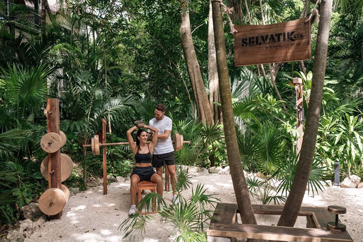 Salle d'entraiment extérieure, The Reef Playacar, Riviera Maya