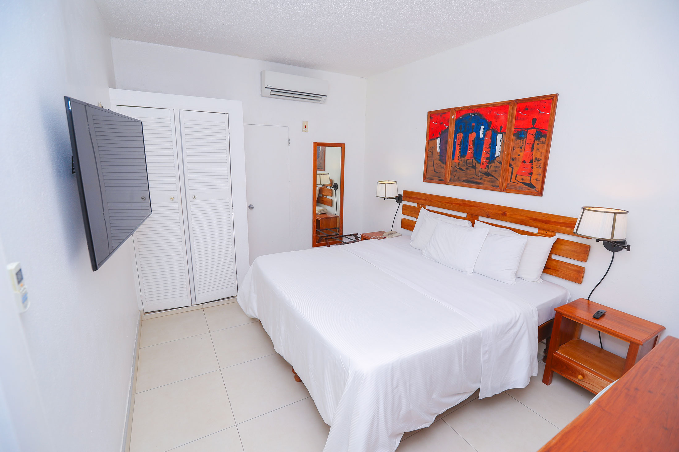 Chambre Côté Cour, Vue jardin – Vue jardin