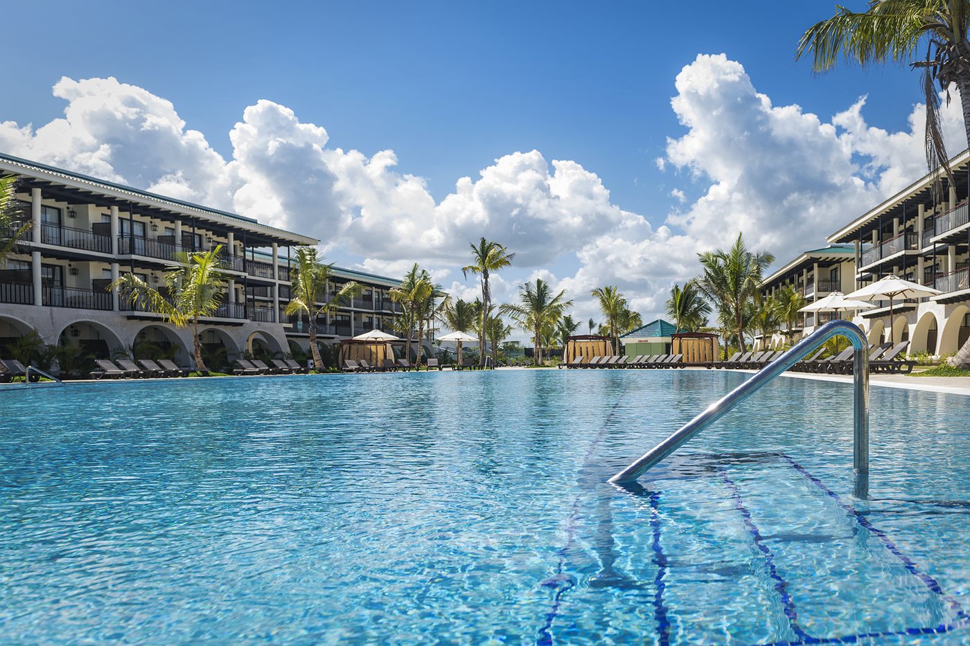 Pool, El Beso Adults Only at Ocean El Faro, Punta Cana