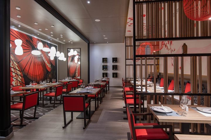 Restaurant 7 Spices, Gran Muthu Rainbow