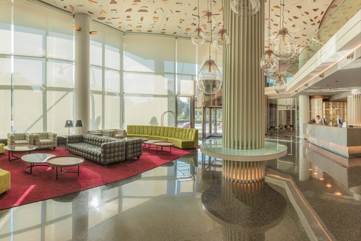 Hall, SH Valencia Palace