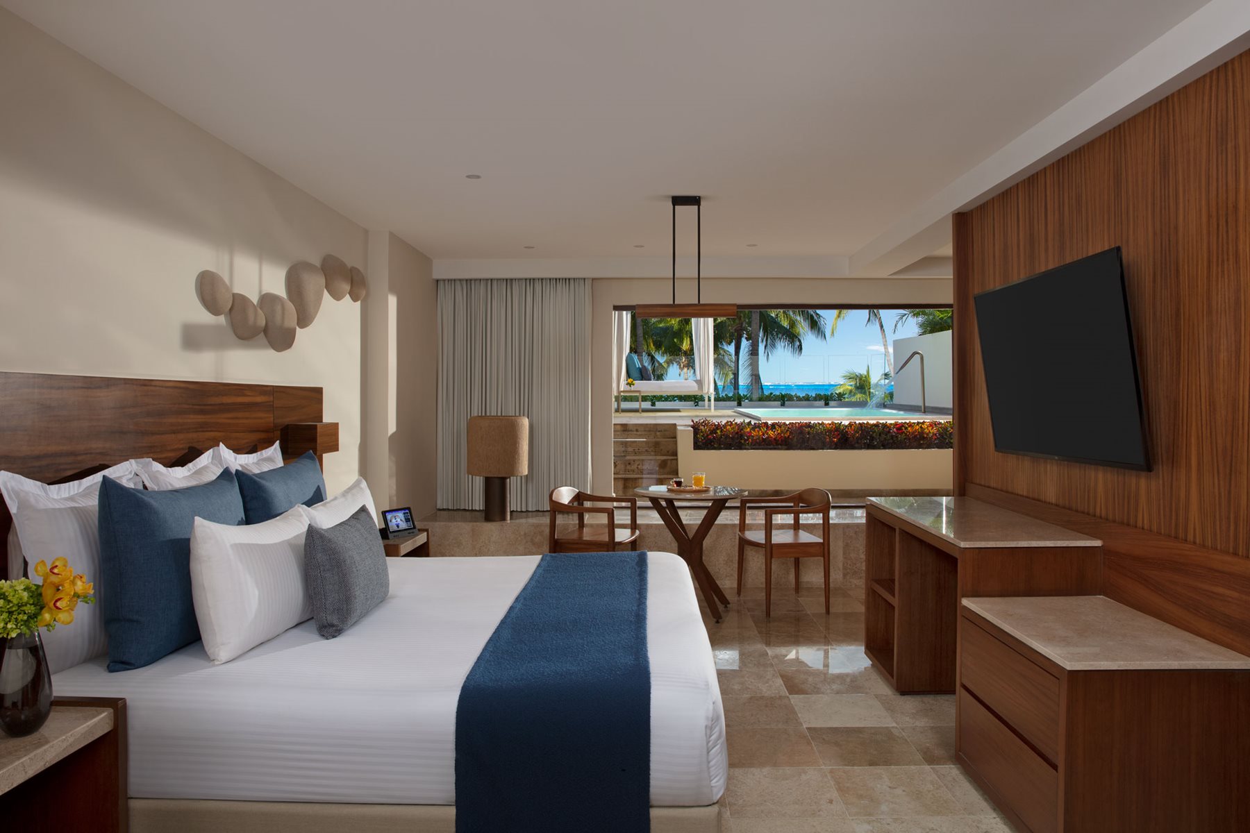 Preferred Club Honeymoon Plunge Pool Suite, Dreams Sands Cancun Resort & Spa
