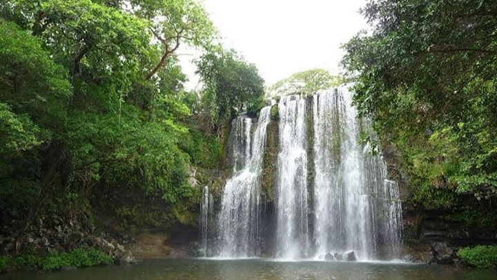 Vida Aventura Ranch Waterfall1