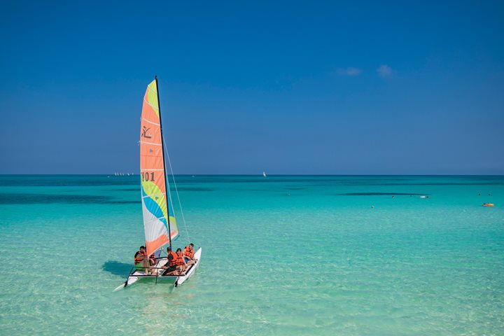 Catamaran, Hotel Playa Paraiso