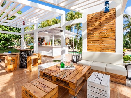 Health Bar, Sol Palmeras